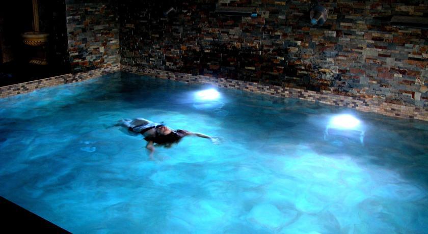 Hotel Rural Y Spa Kinedomus Bienestar Fresnillo de Las Duenas Bilik gambar