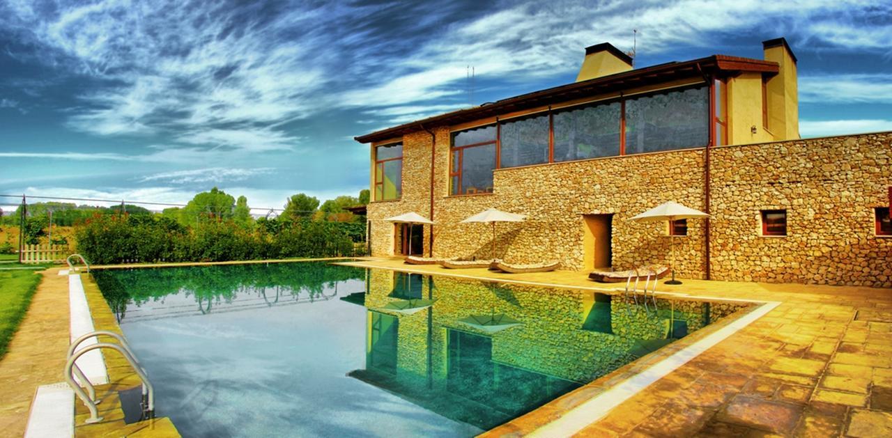 Hotel Rural Y Spa Kinedomus Bienestar Fresnillo de Las Duenas Luaran gambar